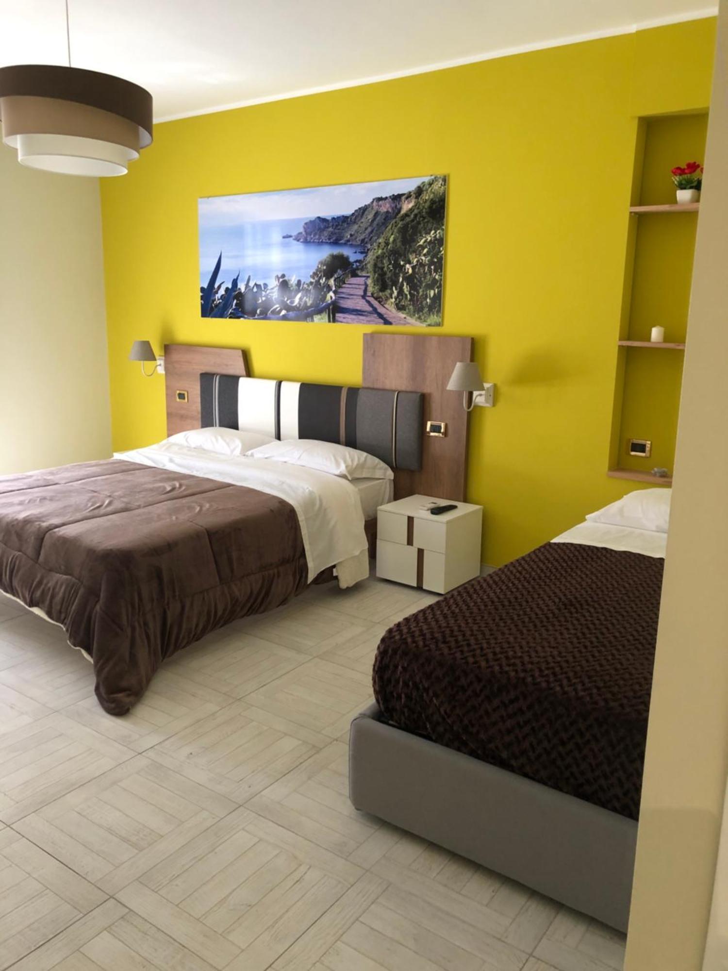B&B Al Duomo Milazzo Eksteriør billede