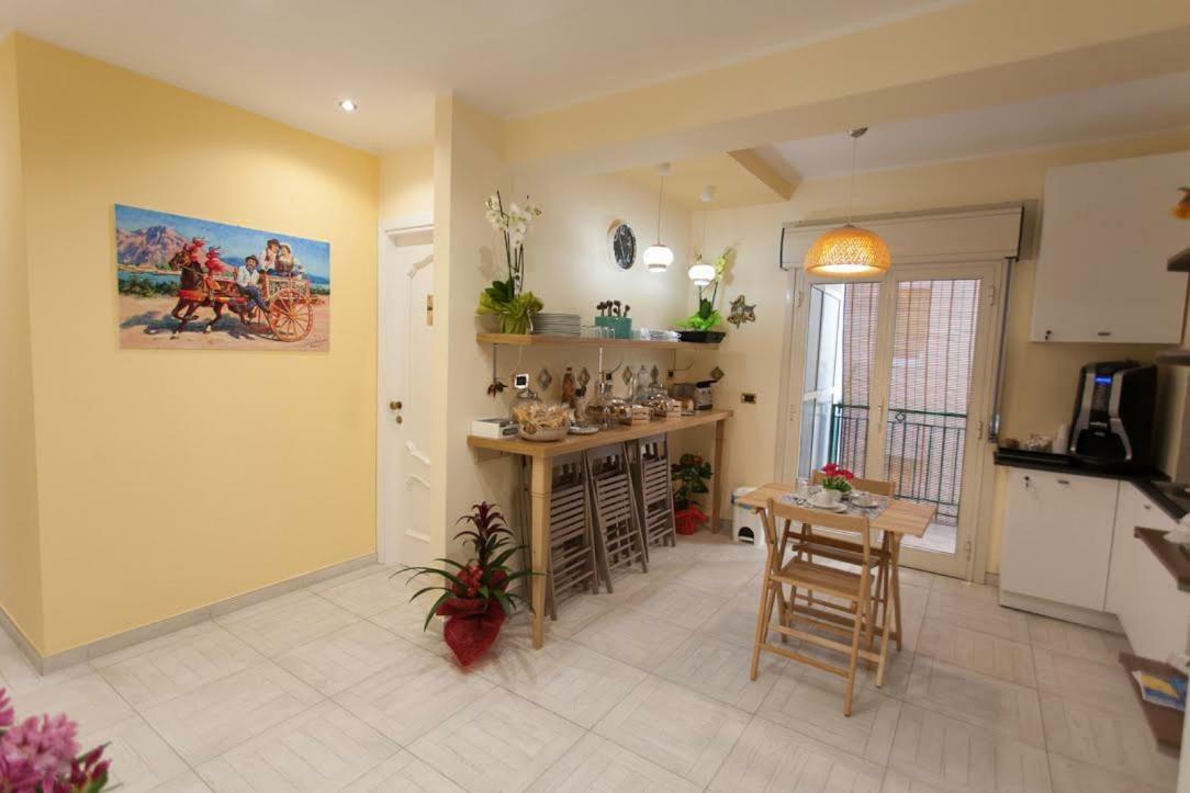 B&B Al Duomo Milazzo Eksteriør billede