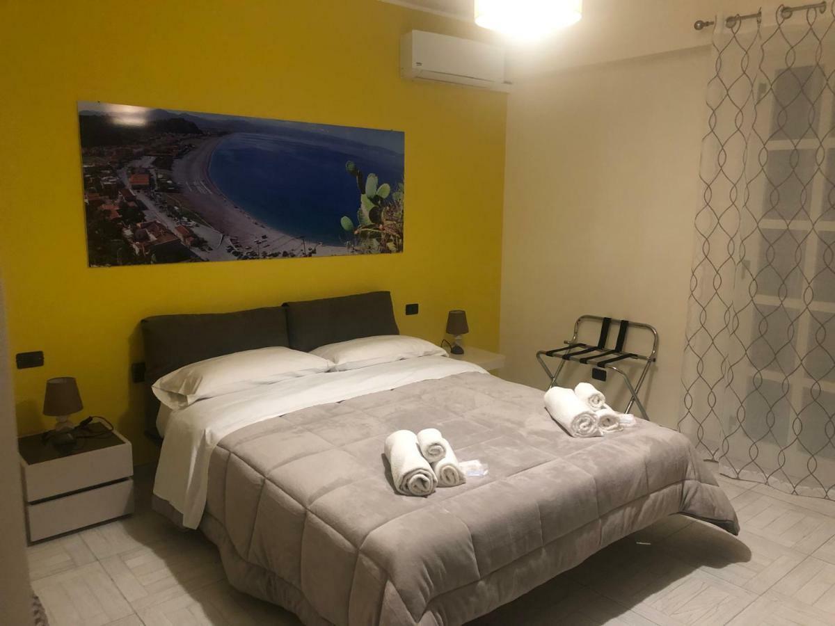 B&B Al Duomo Milazzo Eksteriør billede